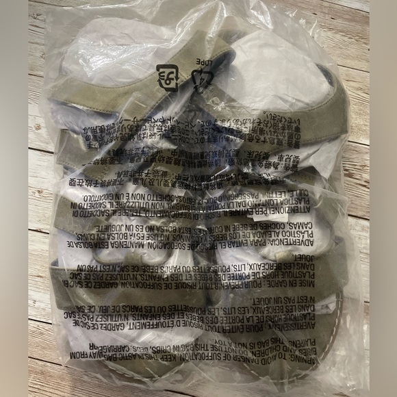 🆕 Old Navy Women’s Faux-Suede Lace-Up
Gladiator Sandals Sagebrush 8 - Picture 8 of 15